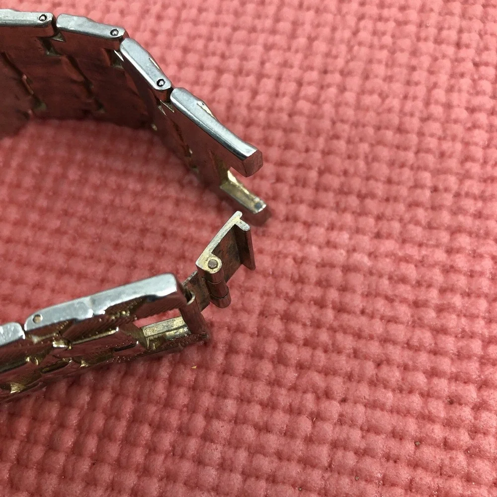 Fred Belay Men's Goldtone Designer Watch With Matching Band Quartz Needs Battery